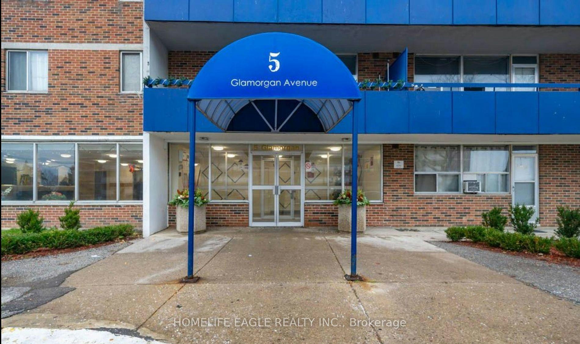 5 Glamorgan Avenue, Toronto, ON, M1P 2M8 - 9