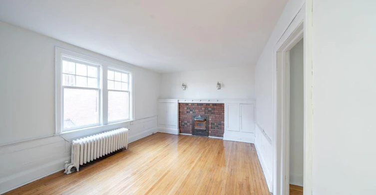 2 12kingston Road, Toronto, ON, M4L 1S4 - 17
