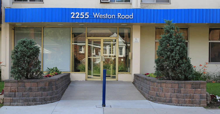 2255 Weston Road, Toronto, ON, M9N 1Y5 - 24