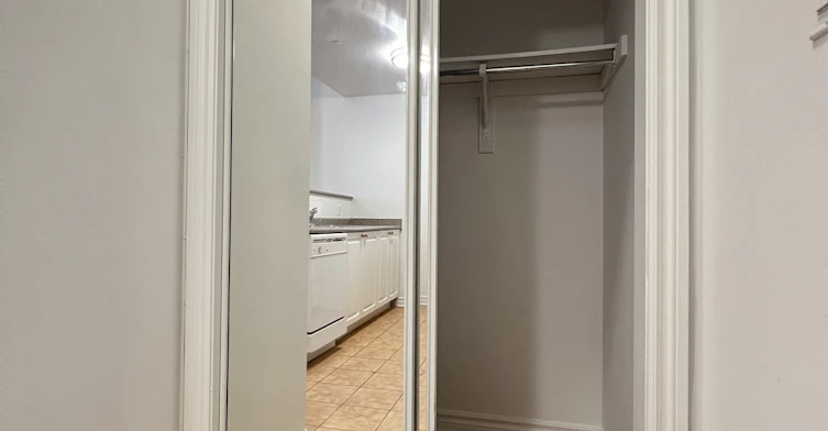 1407 Dupont Street, Toronto, ON, M6H 4J7 - 4
