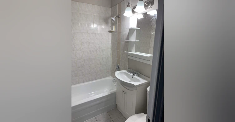468 Ottawa Street N, Hamilton, ON, L8H 4A6 - 9