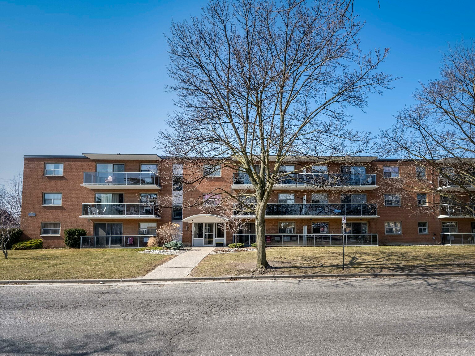 110-368 Exmouth Street, Sarnia, ON, N7T 7R2 - 2