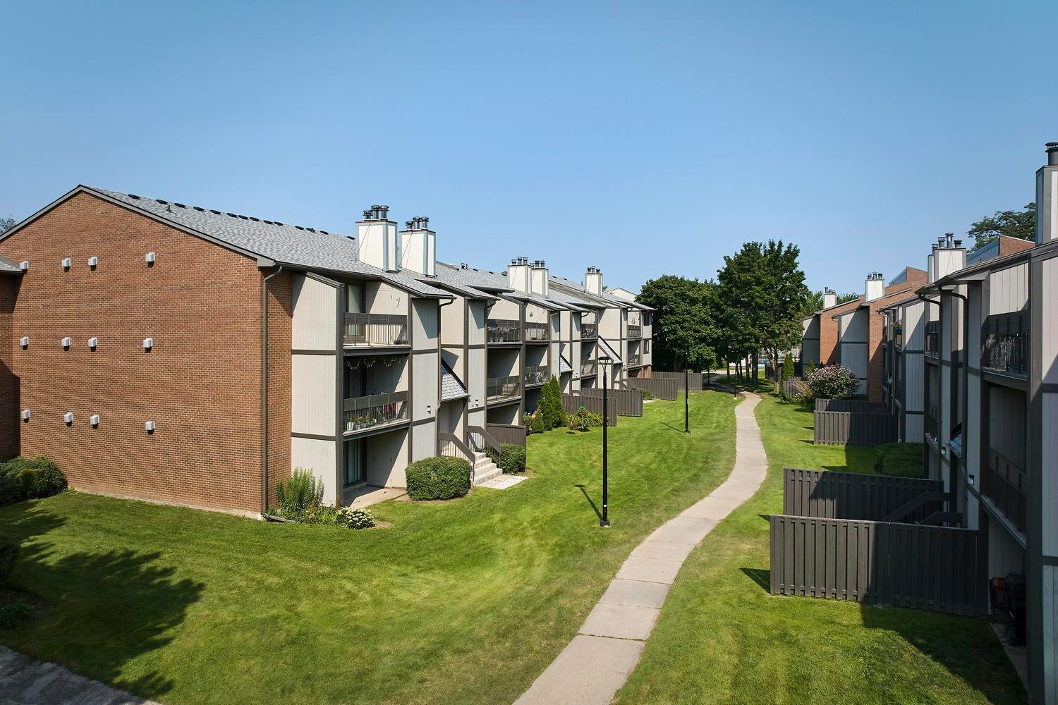 2869 Battleford Road, Mississauga, ON, L5N 2S6 - 16