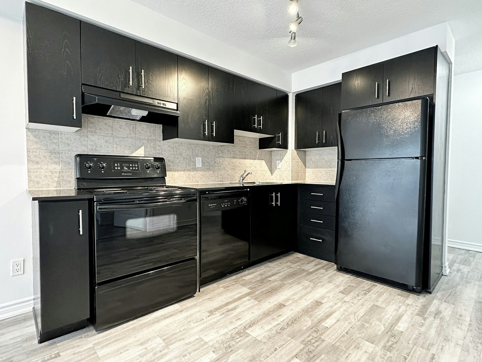 50 Portland Street, Toronto, ON, M5V 2M7 - 16