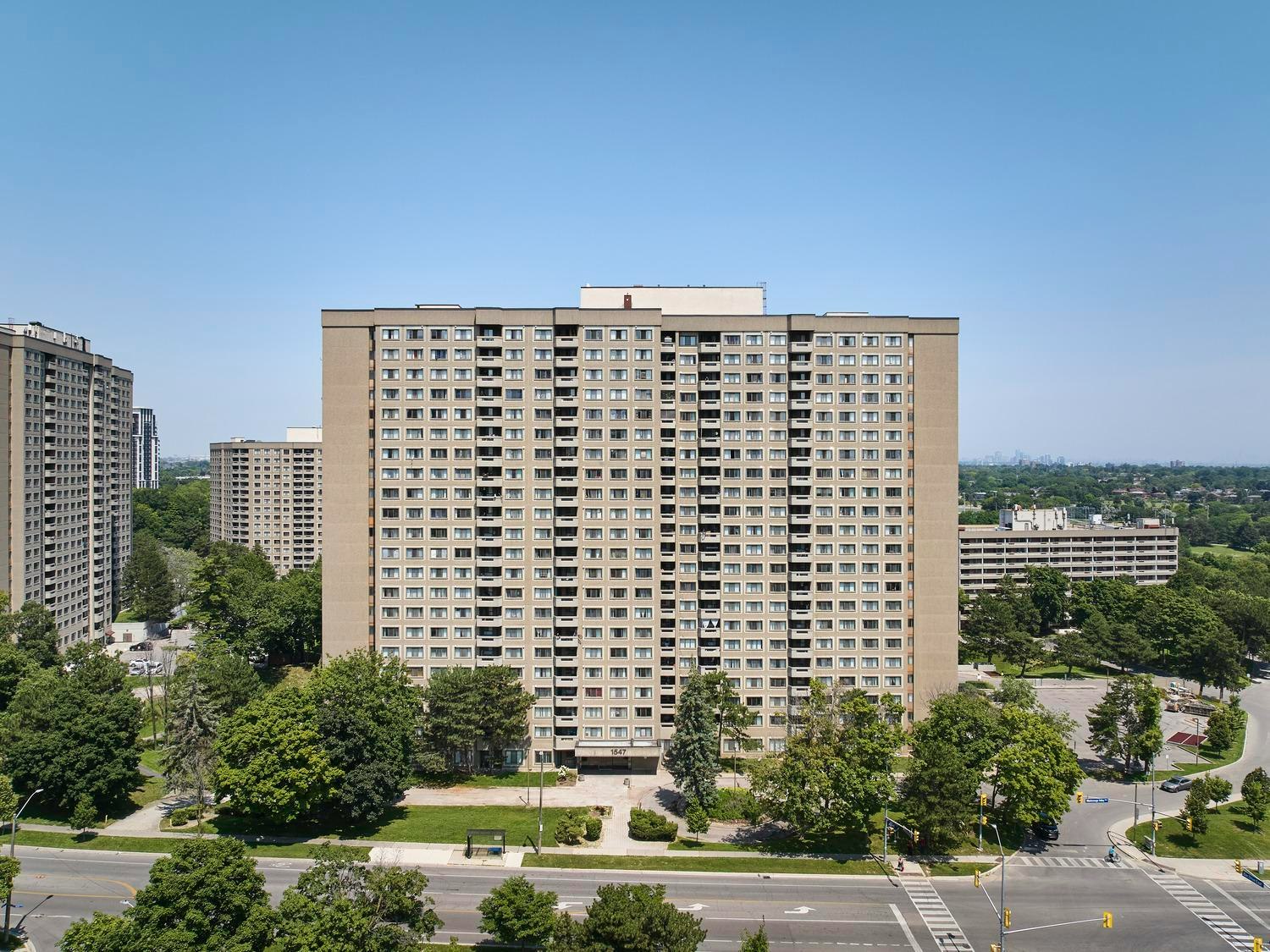 1547 Mississauga Valley Boulevard, Mississauga, ON, L5A 3X8 - 2