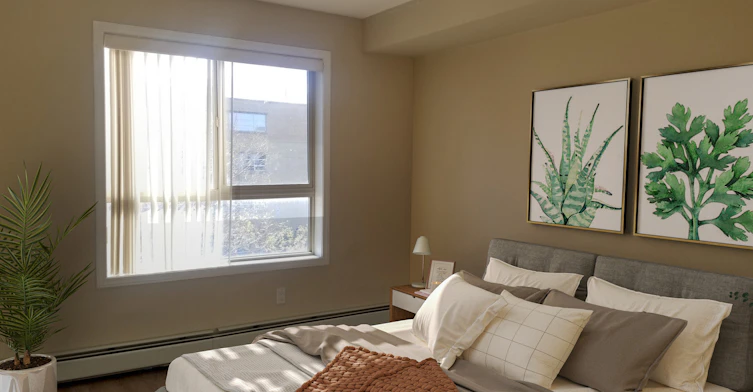 10411 105th Avenue, Edmonton, AB, T5H 4R8 - 10