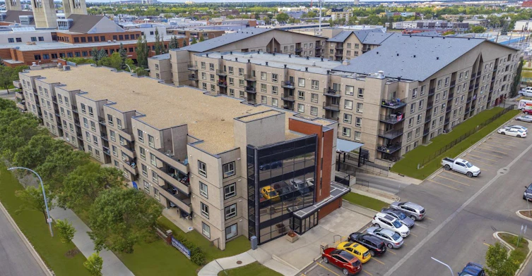 10411 105th Avenue, Edmonton, AB, T5H 4R8 - 2