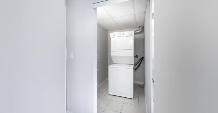 10411 105th Avenue, Edmonton, AB, T5H 4R8 - 7