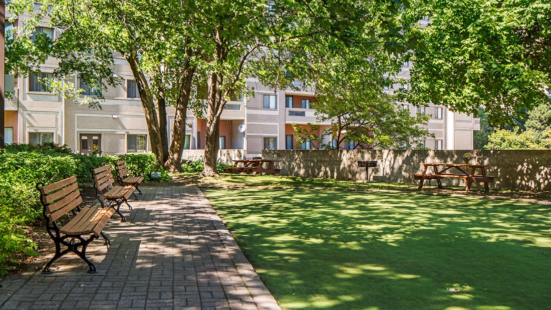30 Elm Drive E, Mississauga, ON, L5A 4C3 - 9