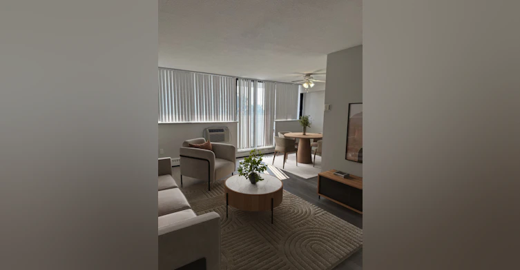 935 Dundas Street E, Mississauga, ON, L4Y 4B7 - 2