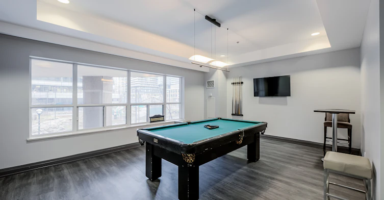 925 Bay Street, Toronto, ON, M5S 3L4 - 6