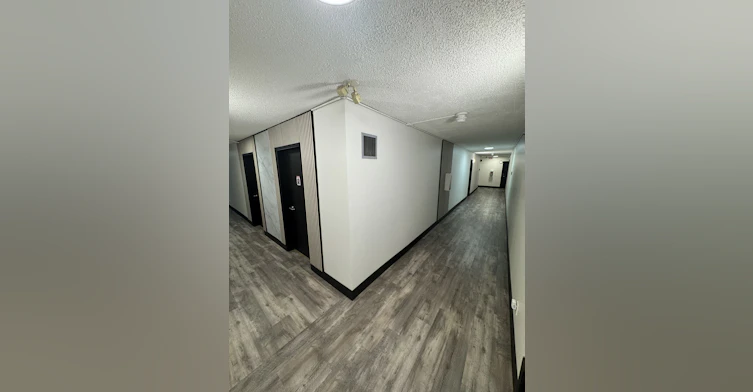 303-10716 102 Street, Edmonton, AB, T5H 2T7 - 18