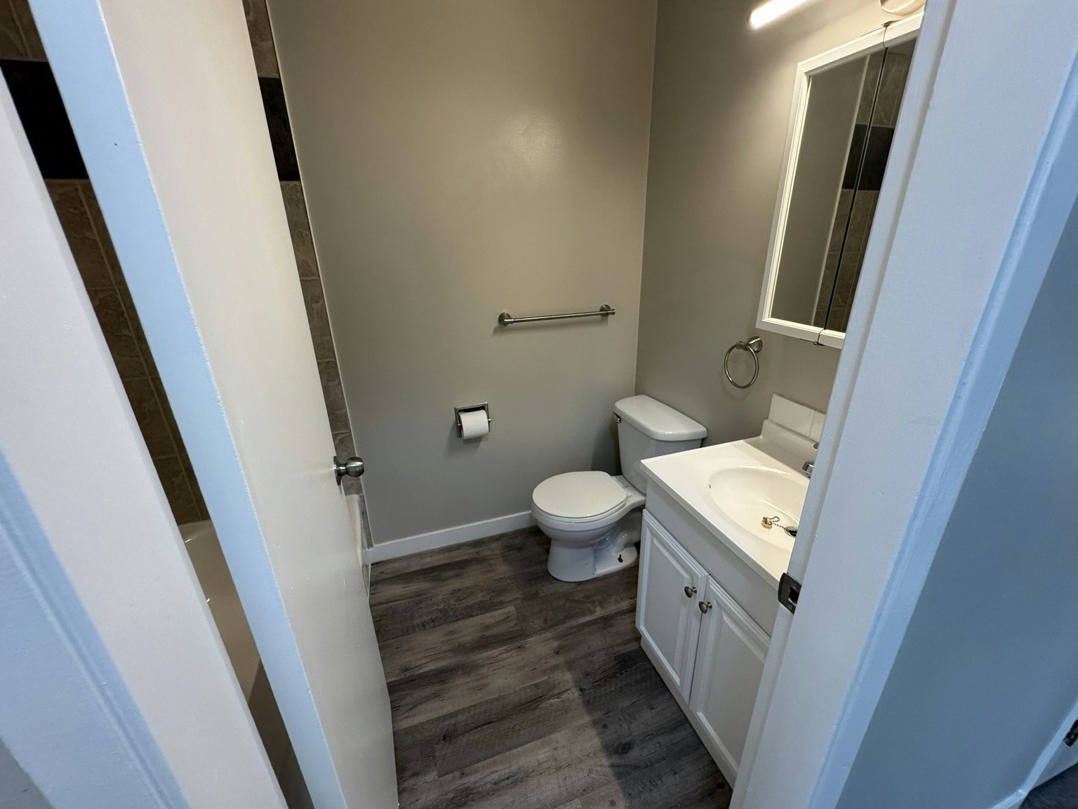 303-10716 102 Street, Edmonton, AB, T5H 2T7 - 7