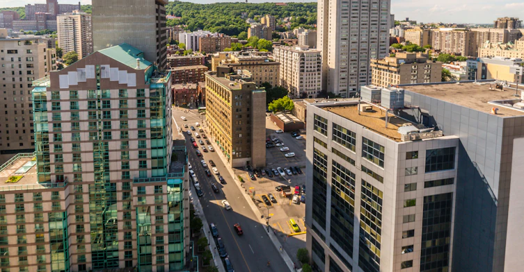 1625 De Maisonneuve Boulevard O, Montréal, QC, H3H 2N4 - 4