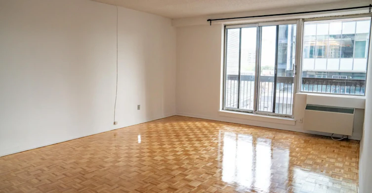 1625 De Maisonneuve Boulevard O, Montréal, QC, H3H 2N4 - 36