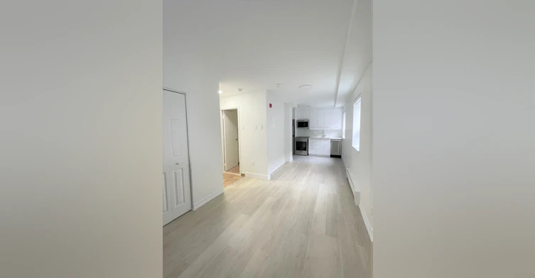 131 Lake Crescent, Toronto, ON, M8V 1W2 - 3
