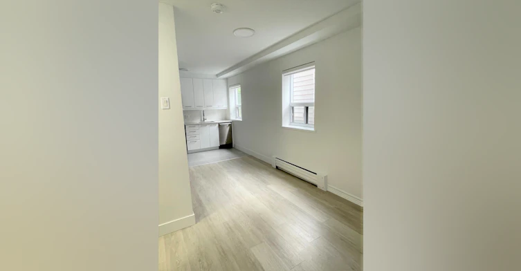 131 Lake Crescent, Toronto, ON, M8V 1W2 - 4