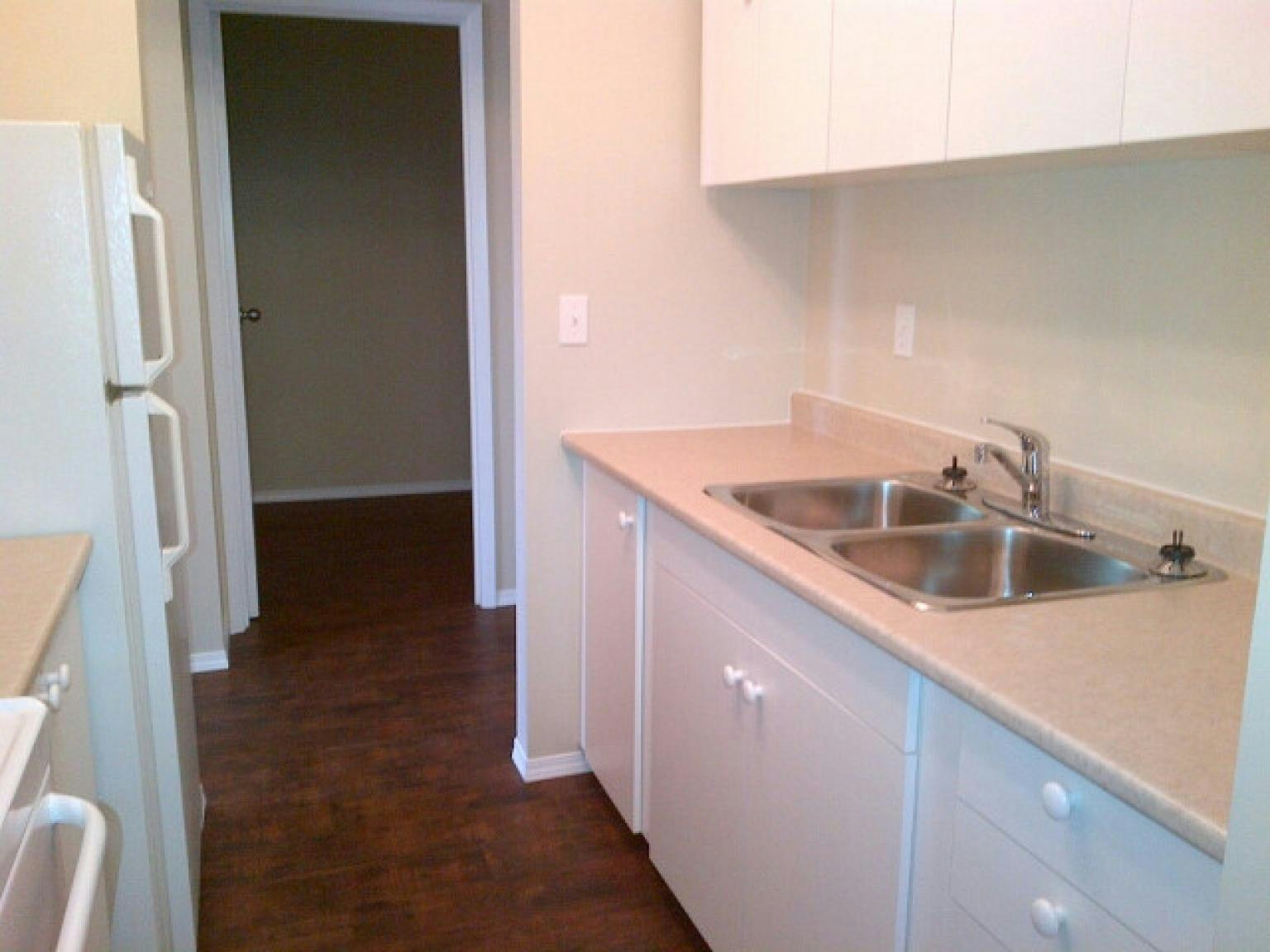 10109 13th Street, Dawson Creek, BC, V1G 4R4 - 4
