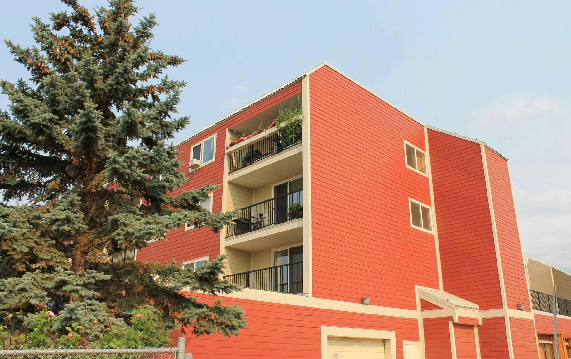 10109 13th Street, Dawson Creek, BC, V1G 4R4 - 2