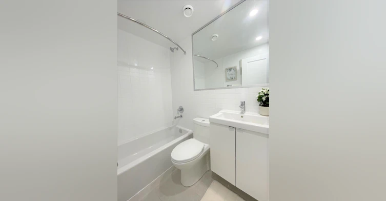 8 Castleton Avenue, Toronto, ON, M6N 3Z5 - 10