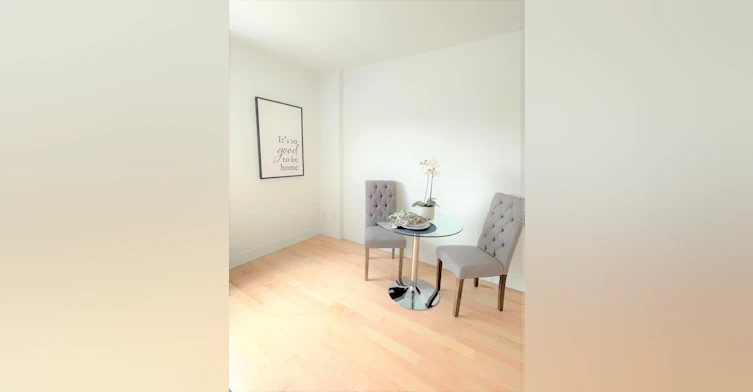 8 Castleton Avenue, Toronto, ON, M6N 3Z5 - 7