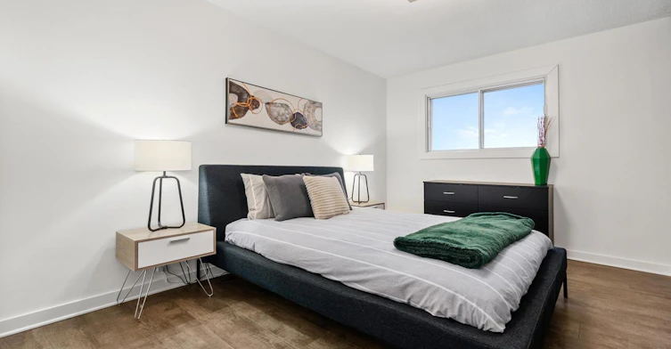 58 Bayshore Drive, Ottawa, ON, K2B 6M7 - 2
