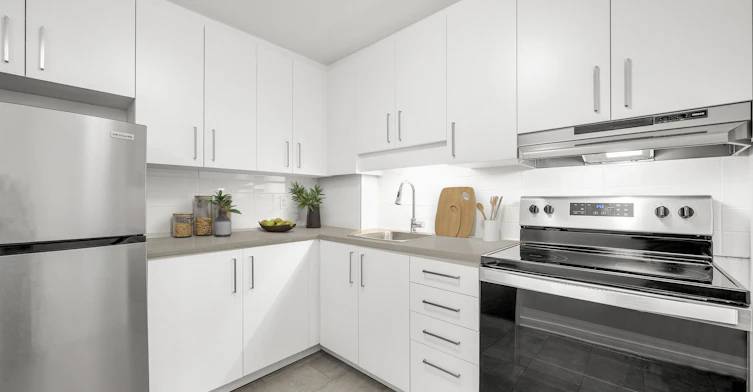 0107-220 Woodridge Crescent, Ottawa, ON, K2B 8G1