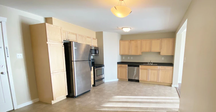 8924 100th Avenue, Fort St. John, BC, V1J 1X2 - 3