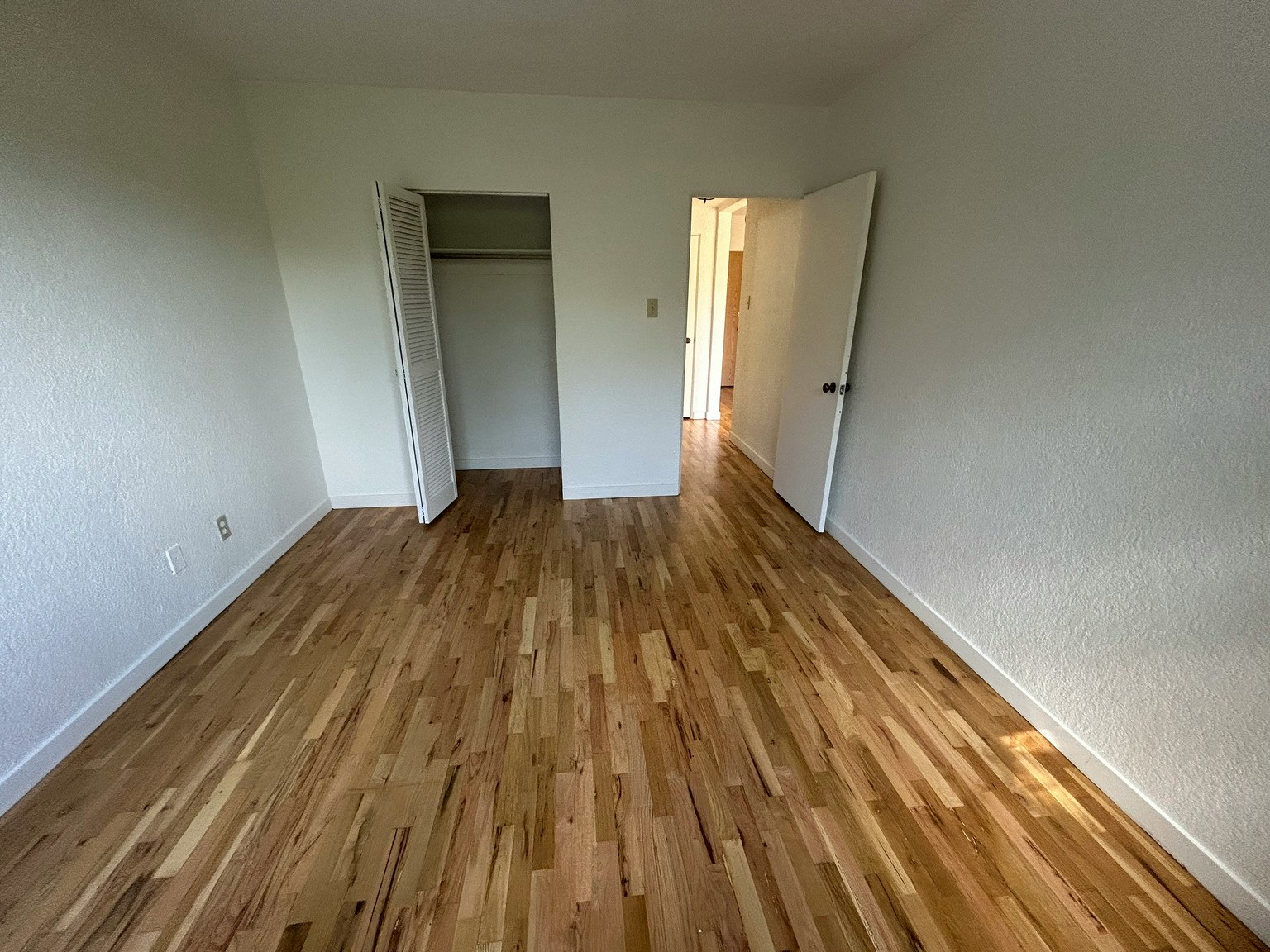 103-1947 West 7th Avenue, Vancouver, BC, V6J 1T2