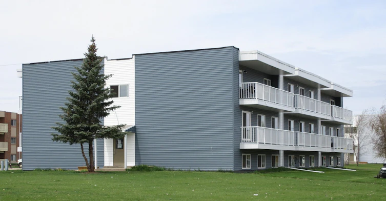 4510 42nd Street, Bonnyville Town, AB, T9N 1K4 - 3