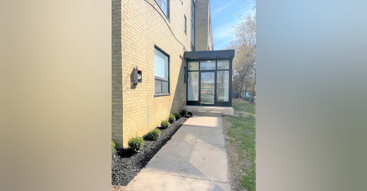 1477 Birchmount Road, Toronto, ON, M1P 2G4 - 12