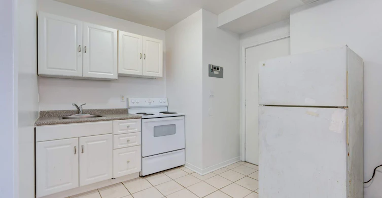FEED-38 Lambton Avenue, Toronto, ON, M6N 2S1