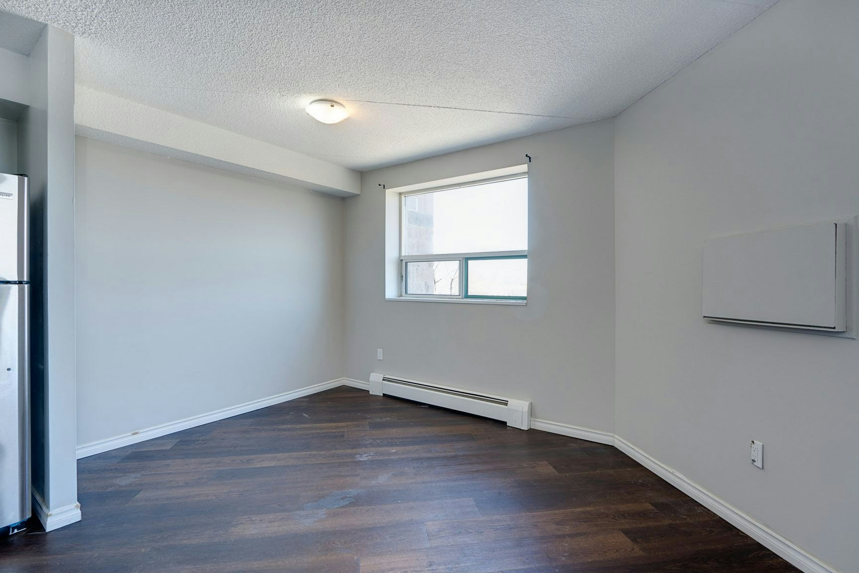 FEED-46 Gale Crescent, St. Catharines, ON, L2R 7R1 - 2