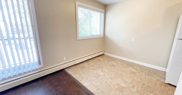 10126 Macdonald Avenue, Fort Mcmurray, AB, T9H 1T1 - 3