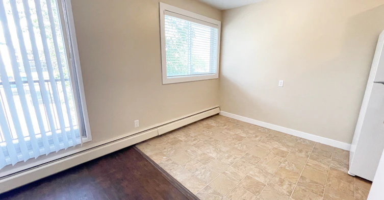 10126 Macdonald Avenue, Fort Mcmurray, AB, T9H 1T1 - 3