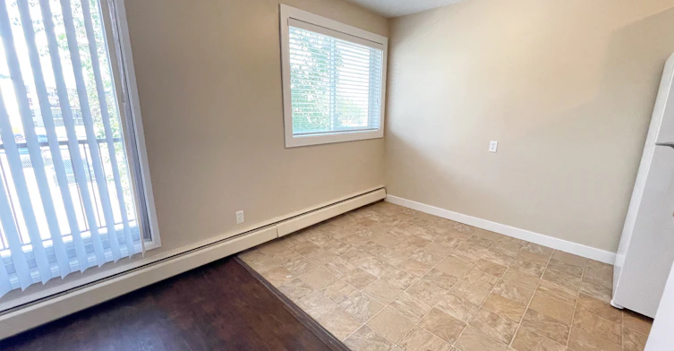 10120 Manning Avenue, Fort Mcmurray, AB, T9H 2C3 - 12