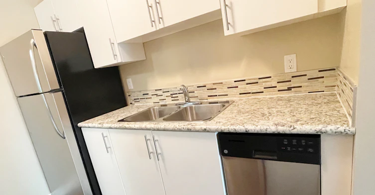 10414 Main Street, Fort Mcmurray, AB, T9H 4W4 - 11