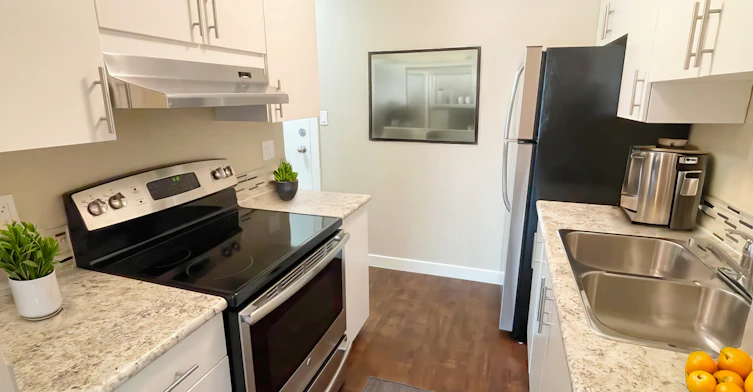 10414 Main Street, Fort Mcmurray, AB, T9H 4W4 - 5