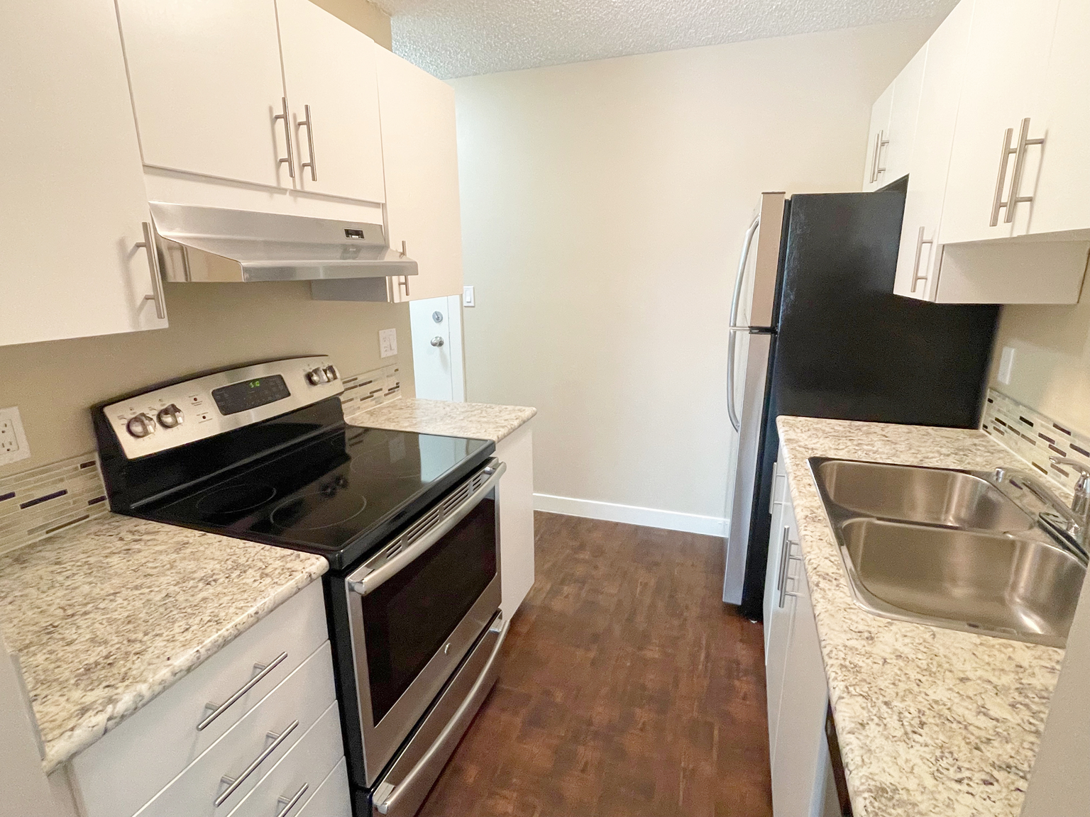 10414 Main Street, Fort Mcmurray, AB, T9H 4W4 - 10
