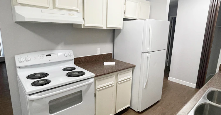 117 Stroud Bay, Fort Mcmurray, AB, T9H 4Y8 - 2