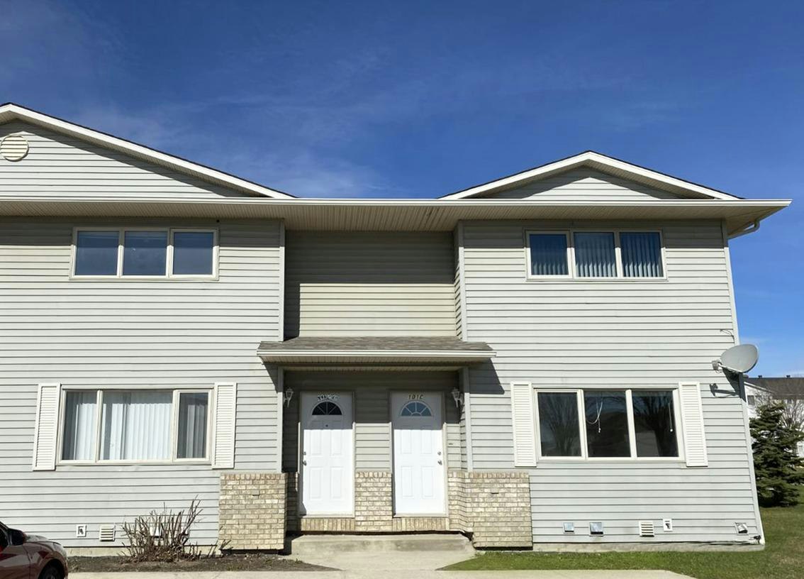 11039 106 Avenue, Grande Prairie, AB, T8V 7Y8 - 2