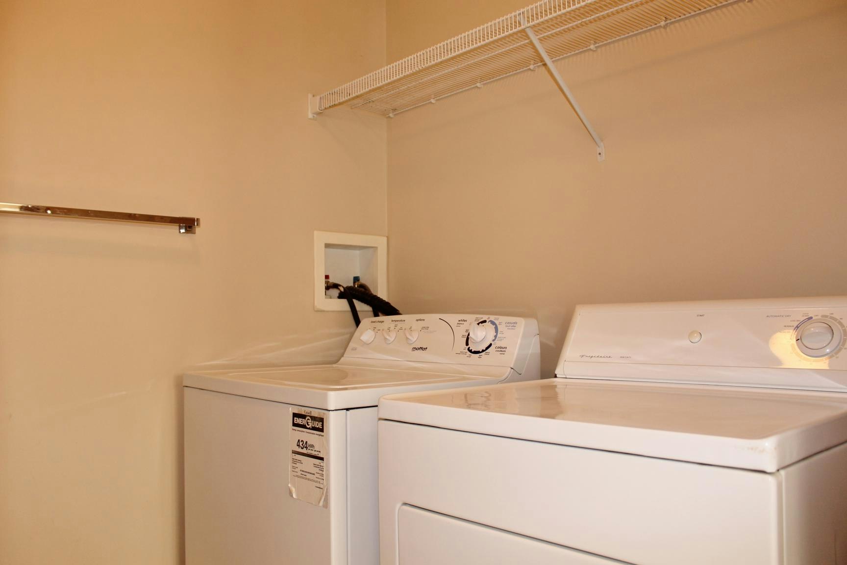 10502 111th Street, Grande Prairie, AB, T8V 8G8 - 8