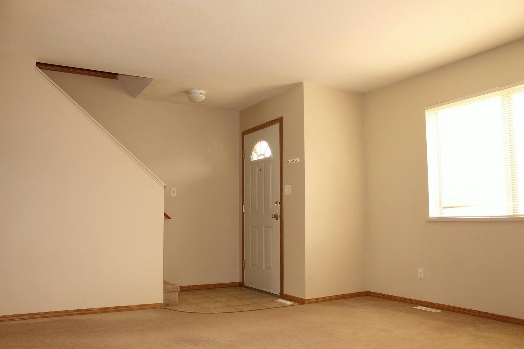 10502 111th Street, Grande Prairie, AB, T8V 8G8 - 4