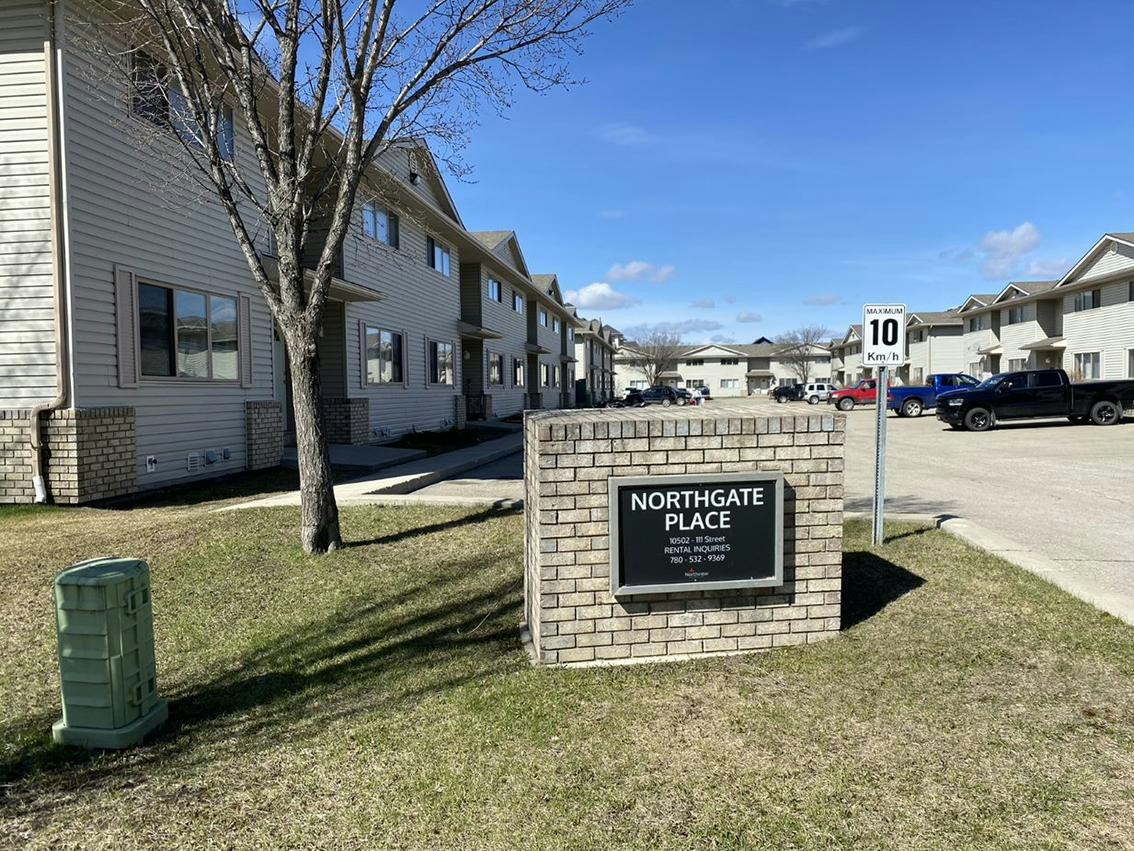 10502 111th Street, Grande Prairie, AB, T8V 8G8
