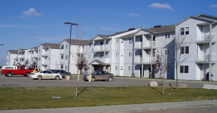 11074 106th Avenue, Grande Prairie, AB, T8V 7S2 - 2