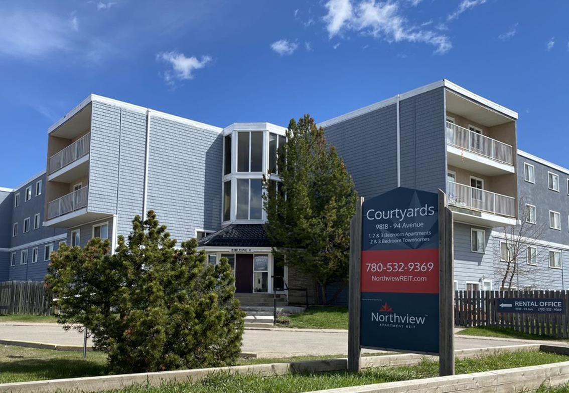 9818 94th Avenue, Grande Prairie, AB, T8V 3R6 - 5