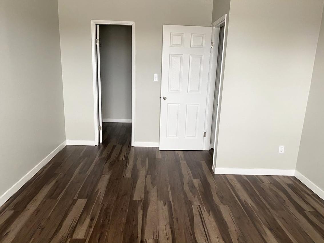 9818 94th Avenue, Grande Prairie, AB, T8V 3R6 - 12