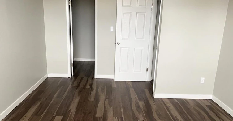 9818 94th Avenue, Grande Prairie, AB, T8V 3R6 - 12