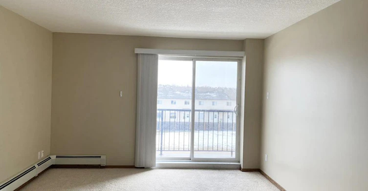 10250 121 Avenue, Grande Prairie, AB, T8V 0P5 - 4