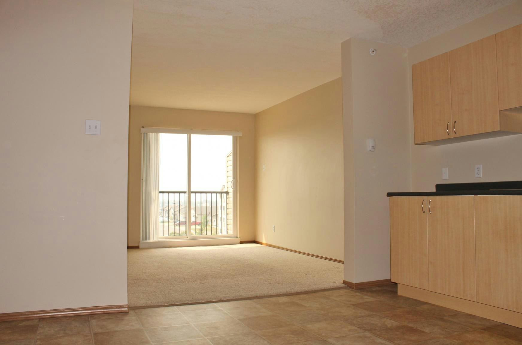 10250 121 Avenue, Grande Prairie, AB, T8V 0P5 - 3